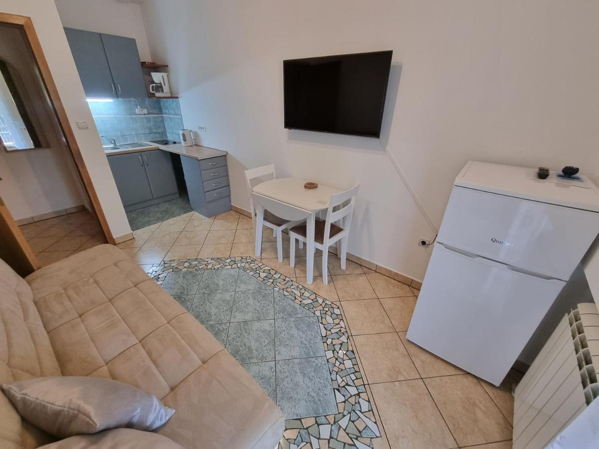 Apartmán Apartman 2 Ližnjan Exteriér fotografie